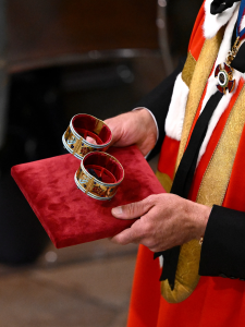 The Bracelets of Sincerity and Wisdom